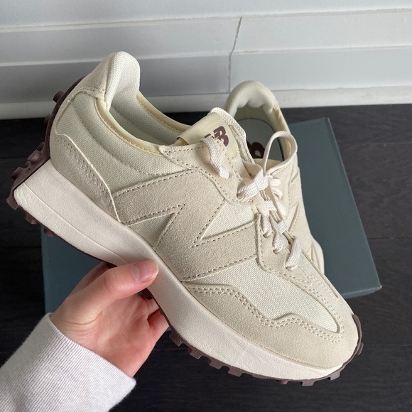New Balance 327 Angora US Womens 5 - Picture 1 of 4
